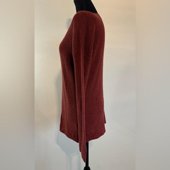 American Eagle~ Women’s Lace up Front V-Neck Brick Red Long Sleeve Sweater Small - Picture 3 of 8